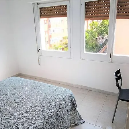 Beautiful Private And Exterior Double Room. Apartamento Esplugues de Llobregat