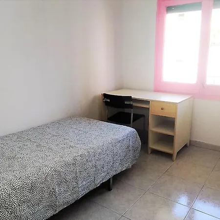 Beautiful Private And Exterior Double Room. Esplugues de Llobregat
